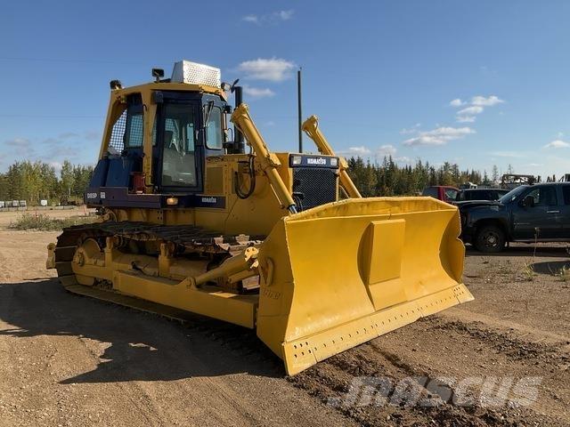 Komatsu D85P Buldožerji goseničarji