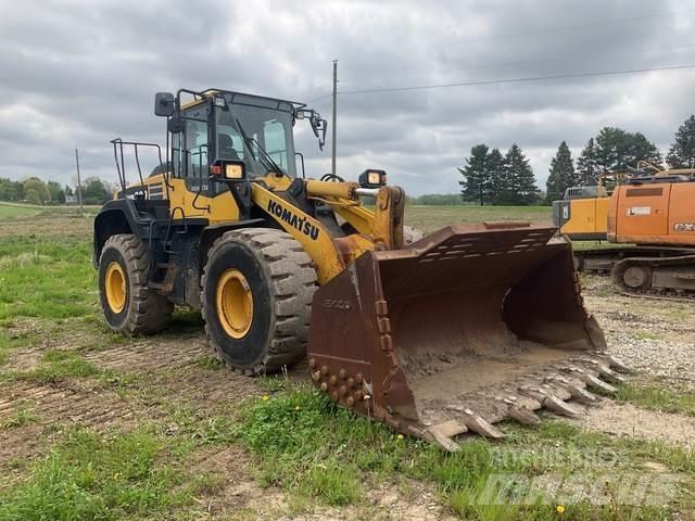 Komatsu WA380 Kolesni nakladalci