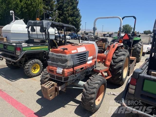 Kubota L3010D Manjši traktorji