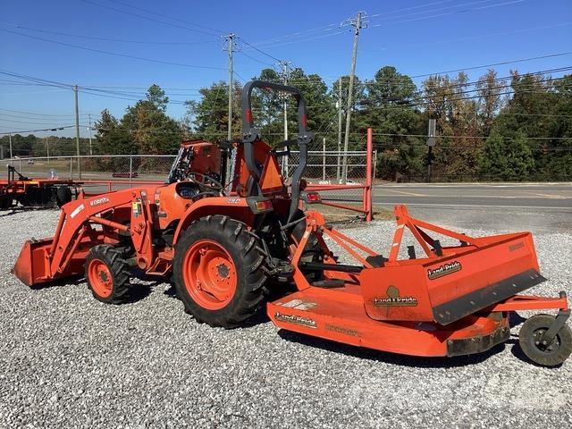 Kubota L3301DT Manjši traktorji