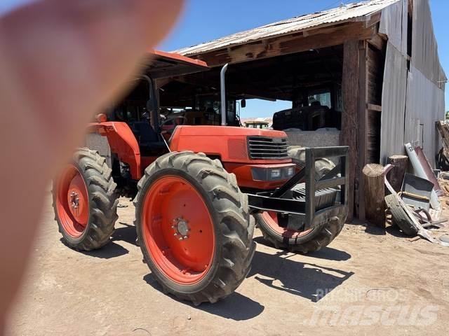 Kubota M9000 Traktorji