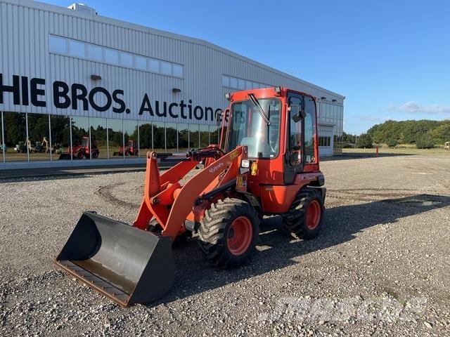Kubota R530E Kolesni nakladalci