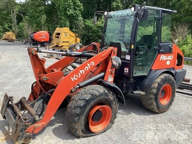 Kubota R640R43 Kolesni nakladalci