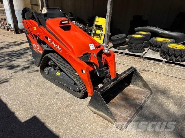 Kubota SCL1000 Skid steer mini nakladalci