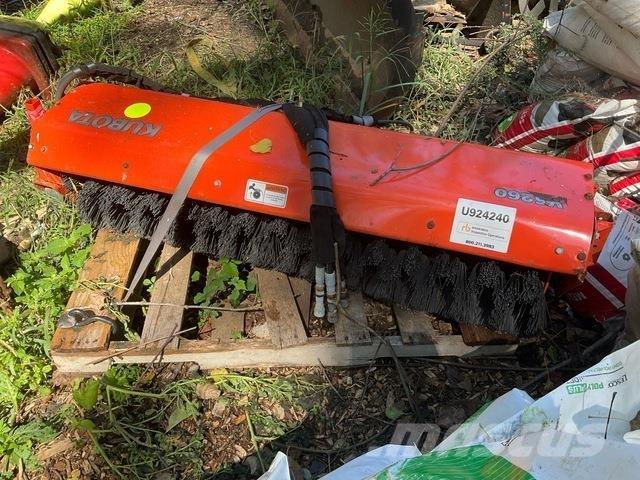 Kubota V5260 Metle