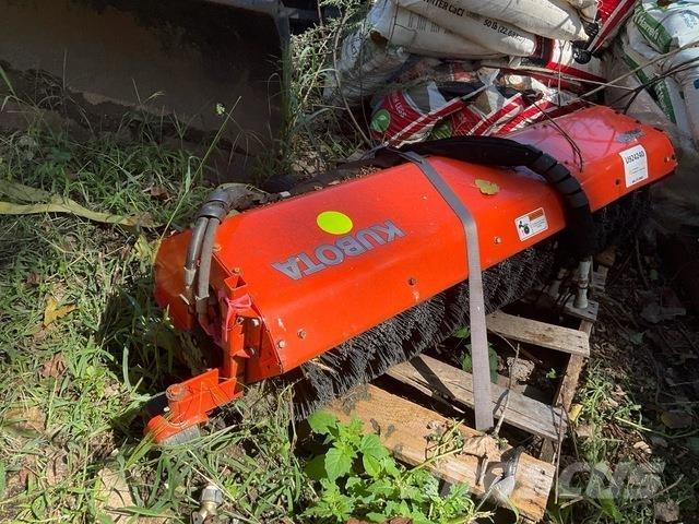 Kubota V5260 Metle