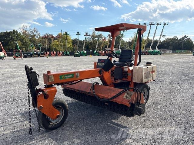 Lay-Mor SM300 Stroji za notranje pometanje