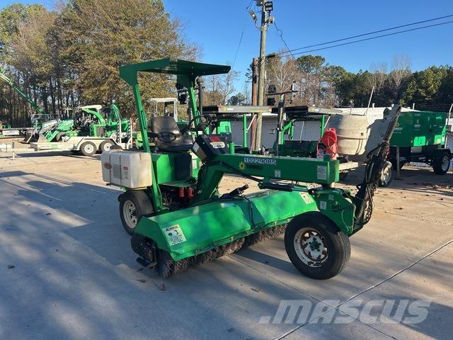 Lay-Mor SM300 Stroji za notranje pometanje