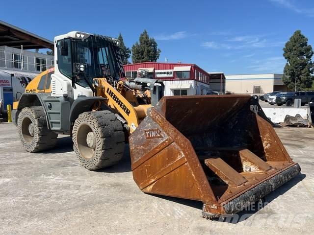 Liebherr L546 Kolesni nakladalci