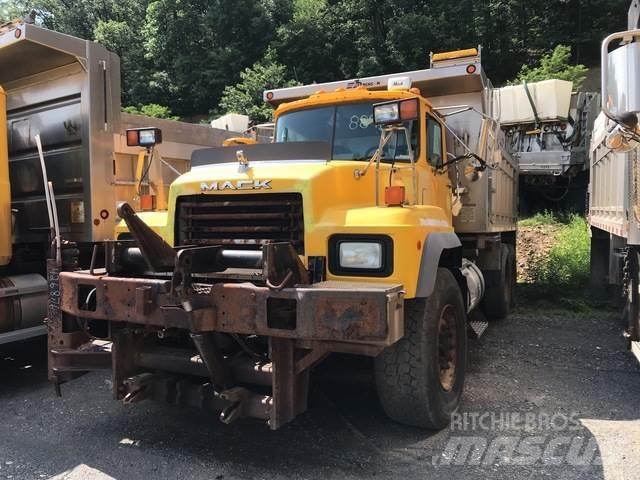 Mack 600 Snežne deske in plugi