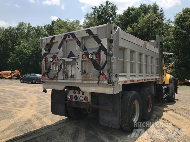 Mack 700 Snežne deske in plugi