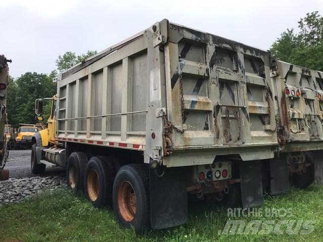 Mack 700 Snežne deske in plugi