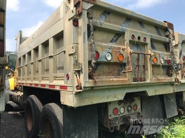 Mack 700 Snežne deske in plugi