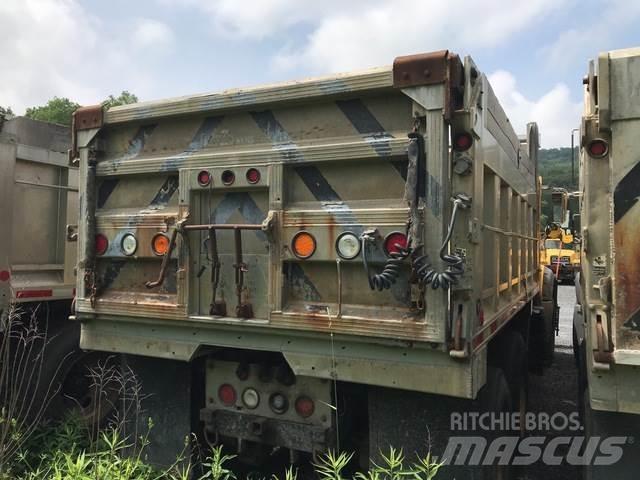 Mack 700 Snežne deske in plugi