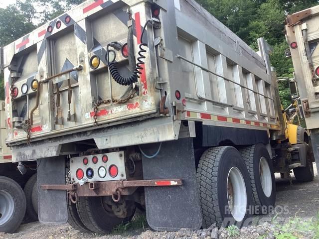Mack 700 Snežne deske in plugi