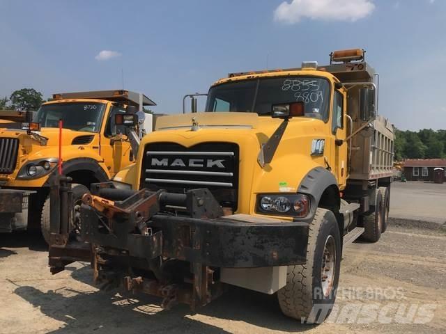 Mack 700 Snežne deske in plugi