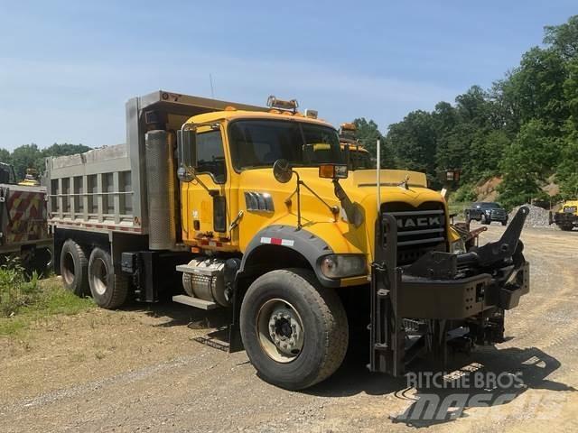 Mack 700 Snežne deske in plugi