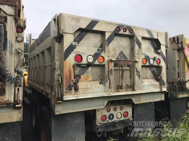 Mack 700 Snežne deske in plugi