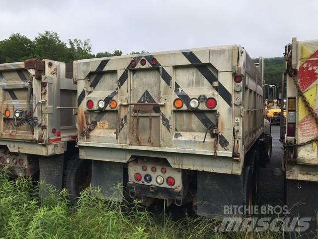 Mack 700 Snežne deske in plugi