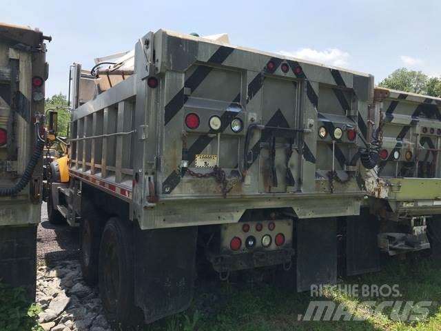 Mack 700 Snežne deske in plugi