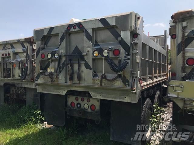 Mack 700 Snežne deske in plugi