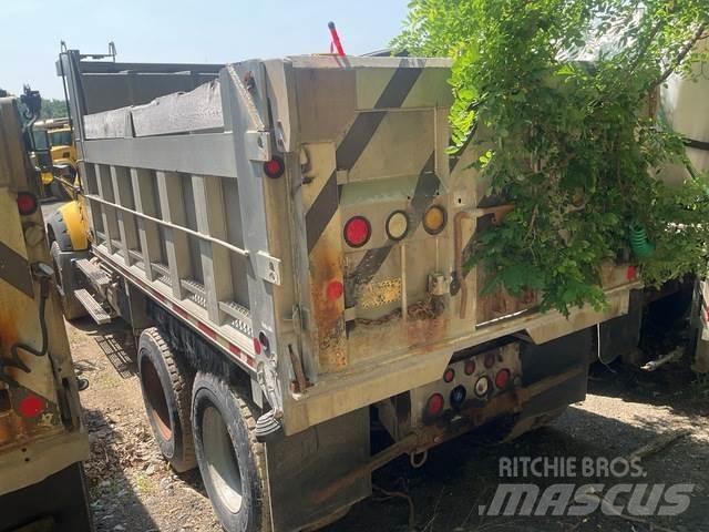 Mack 700 Snežne deske in plugi