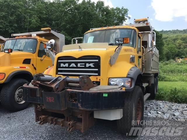 Mack 700 Snežne deske in plugi