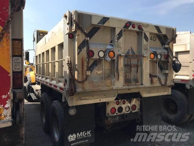Mack 700 Snežne deske in plugi