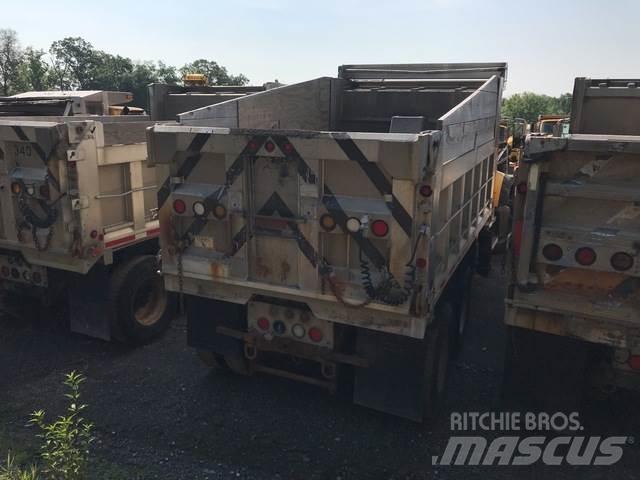Mack 700 Snežne deske in plugi