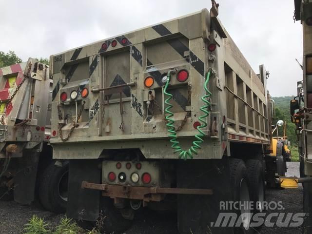 Mack 700 Snežne deske in plugi