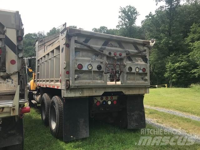 Mack 700 Snežne deske in plugi