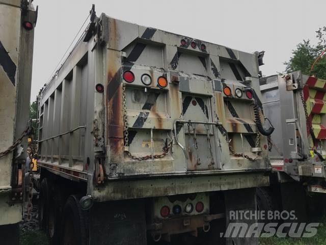 Mack 700 Snežne deske in plugi