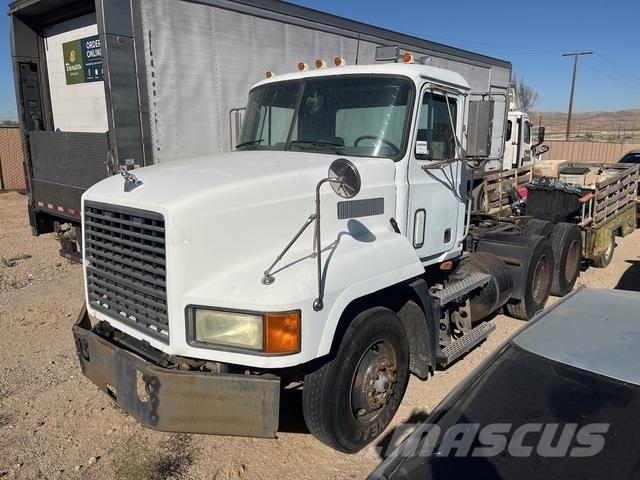 Mack CH613 Vlačilci