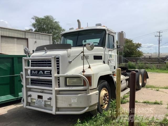 Mack CH613 Vlačilci
