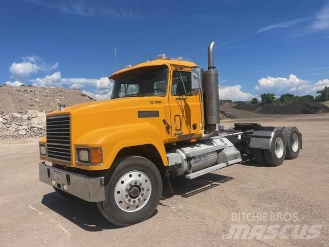 Mack CH613 Vlačilci