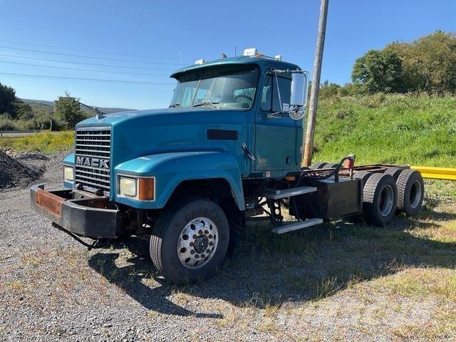 Mack CH613 Kabine in notranjost