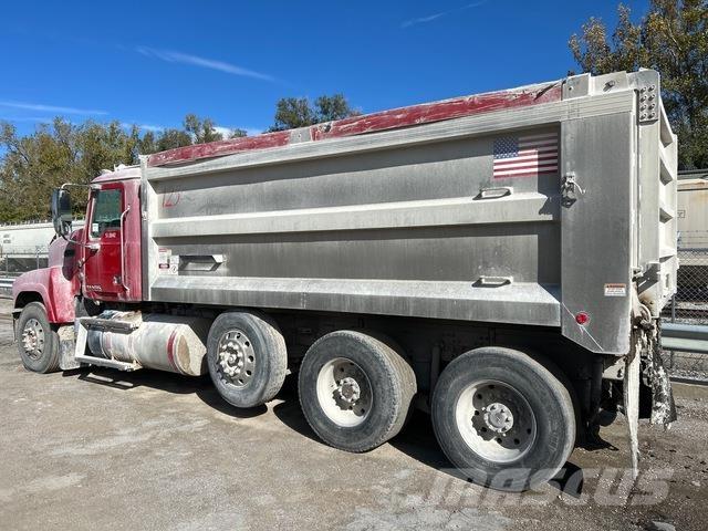 Mack CHU613 Kiper tovornjaki