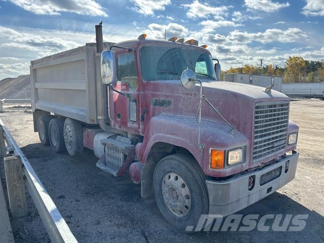 Mack CHU613 Kiper tovornjaki