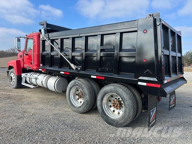 Mack CHU613 Kiper tovornjaki