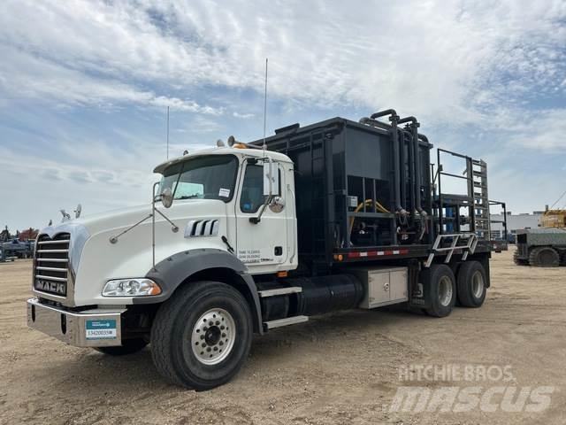 Mack CTR713B Gradbeništvo - drugo