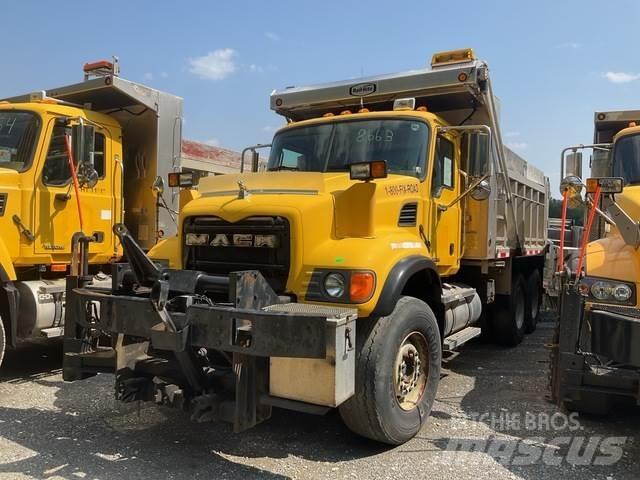 Mack CV700 Snežne deske in plugi