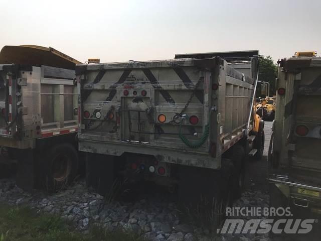 Mack CV700 Snežne deske in plugi