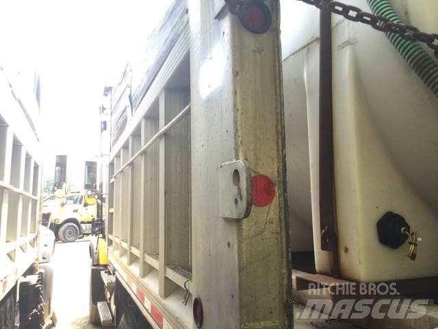 Mack CV700 Snežne deske in plugi