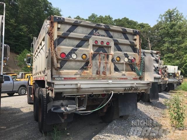 Mack CV700 Snežne deske in plugi