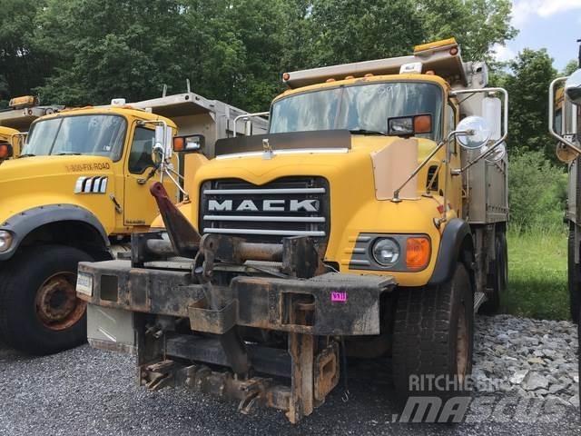 Mack CV700 Snežne deske in plugi