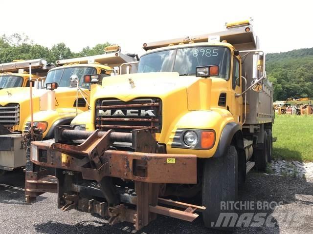 Mack CV700 Snežne deske in plugi