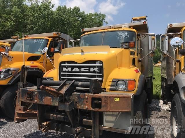 Mack CV700 Snežne deske in plugi