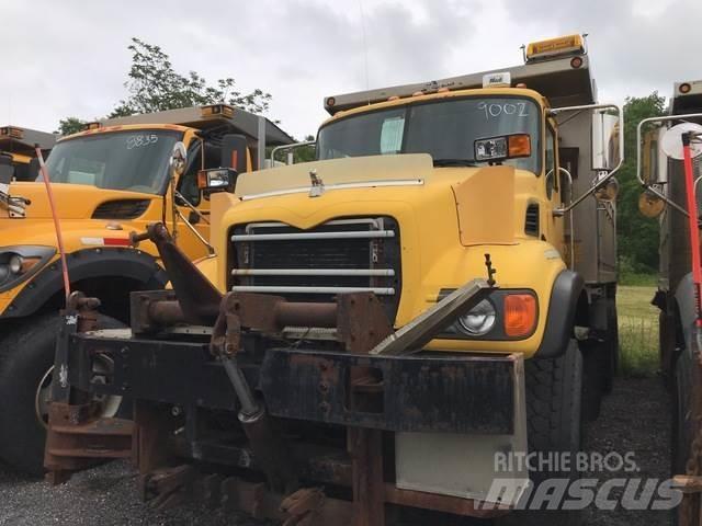Mack CV700 Snežne deske in plugi