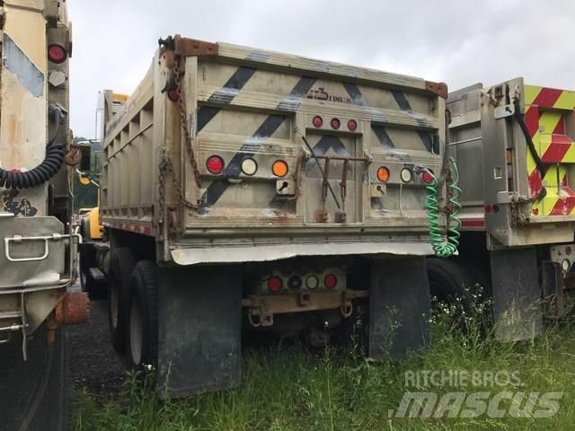 Mack CV700 Snežne deske in plugi