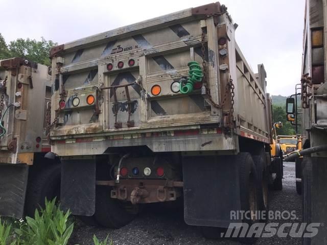 Mack CV700 Snežne deske in plugi